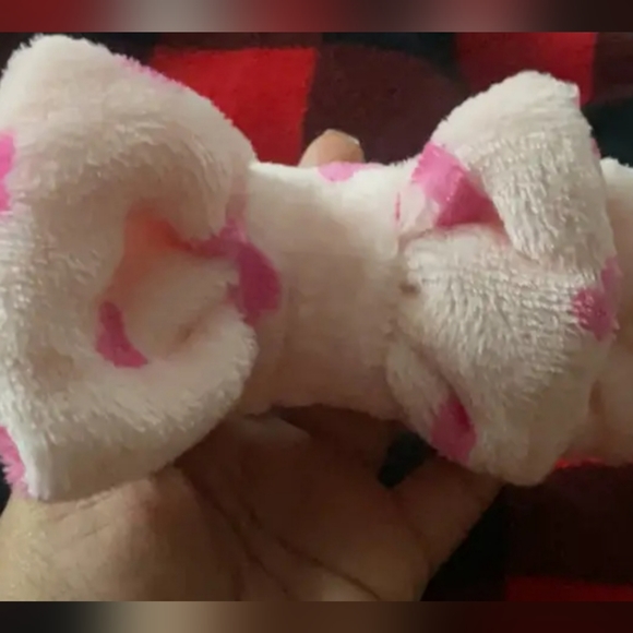 Soft & Fluffy Pink Hearts Headband With Bow - Picture 6 of 7